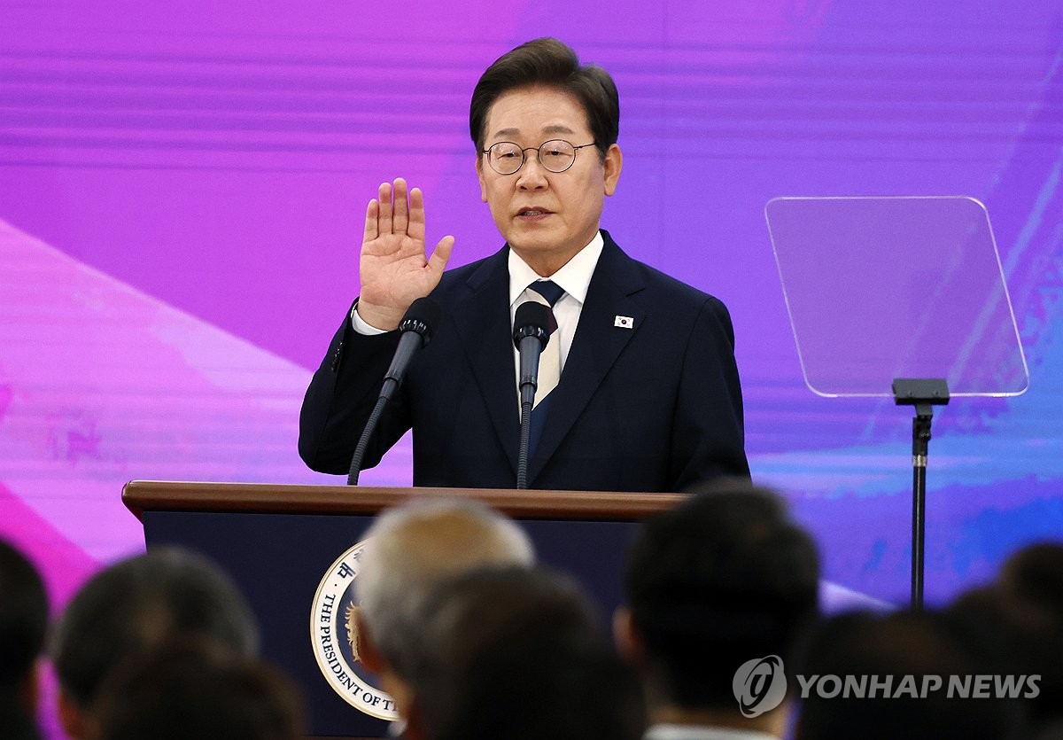 병·의협 "이재명 대통령, 필수의료 소생·상시 <b>소통</b>"