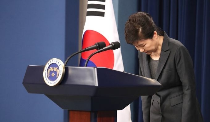 박근혜 대통령이 4일 청와대 춘추관에서 '최순실 국정개입' 사태와 관련해 대국민 담화를 발표했다.(사진=연합뉴스)