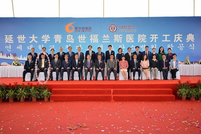 사진 설명: 표시된 부분, 금호아시아나그룹 박삼구 회장.