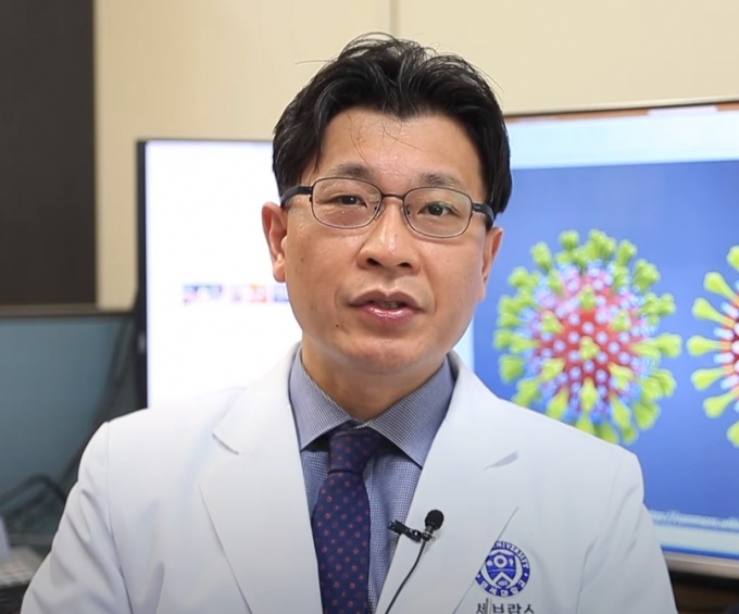 이혁민 대한진단검사의학회 코로나19  TF팀장(사진 출처: 세브란스병원 유튜브)